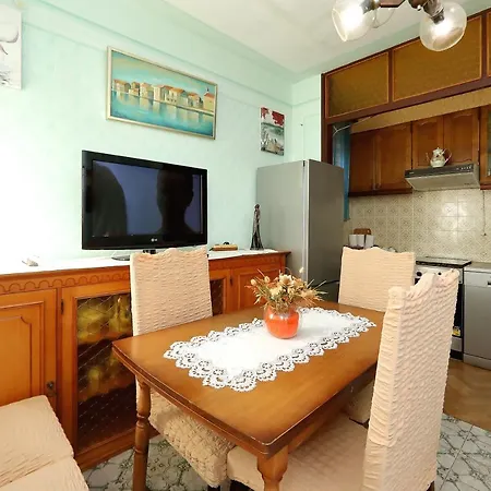 Apartment Grand Ljiljana