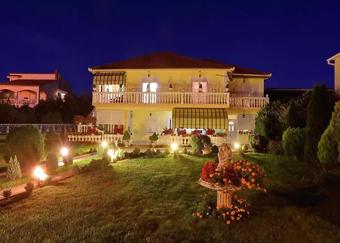 Grand Ljiljana Lejlighed